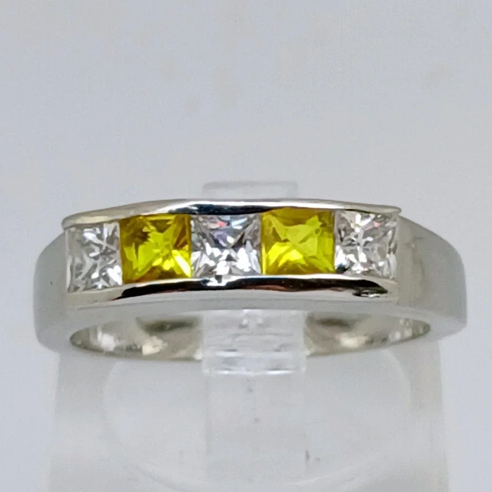 Vintage 90s Silver Tone Yellow Clear Princess Cut Channel Set Band Ring Size‎ 7